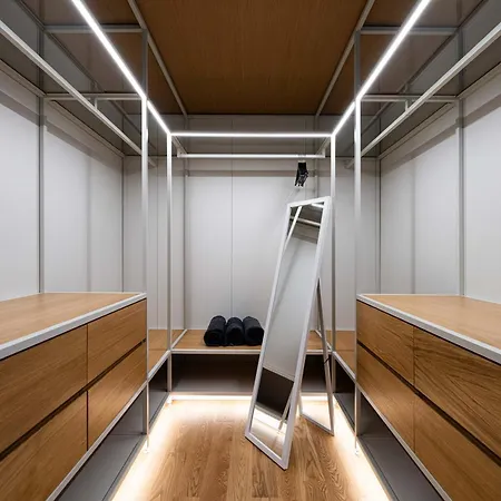 Savoy Monumentalis 2b Or Not 2b By Lm&ac Signature Apartmán