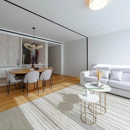 Savoy Monumentalis 2b Or Not 2b By Lm&ac Signature Apartmán *